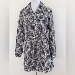 LANDS’ END || Blue and White Floral Trench Coat. Sz. MP